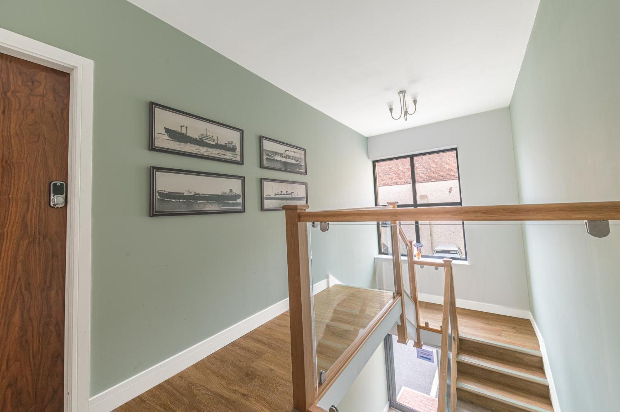 Abbey Apartments Modern Aparthotel For Tourists & Professionals Barrow-in-Furness Exterior photo