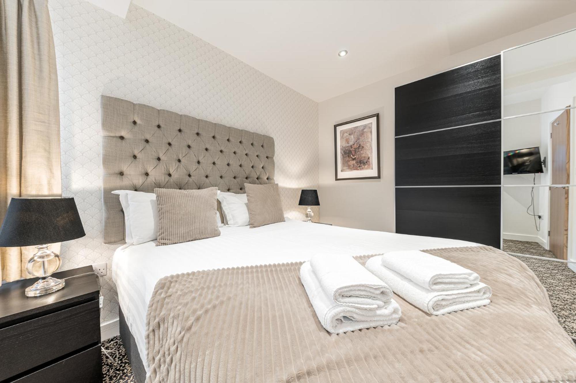 Abbey Apartments Modern Aparthotel For Tourists & Professionals Barrow-in-Furness Room photo