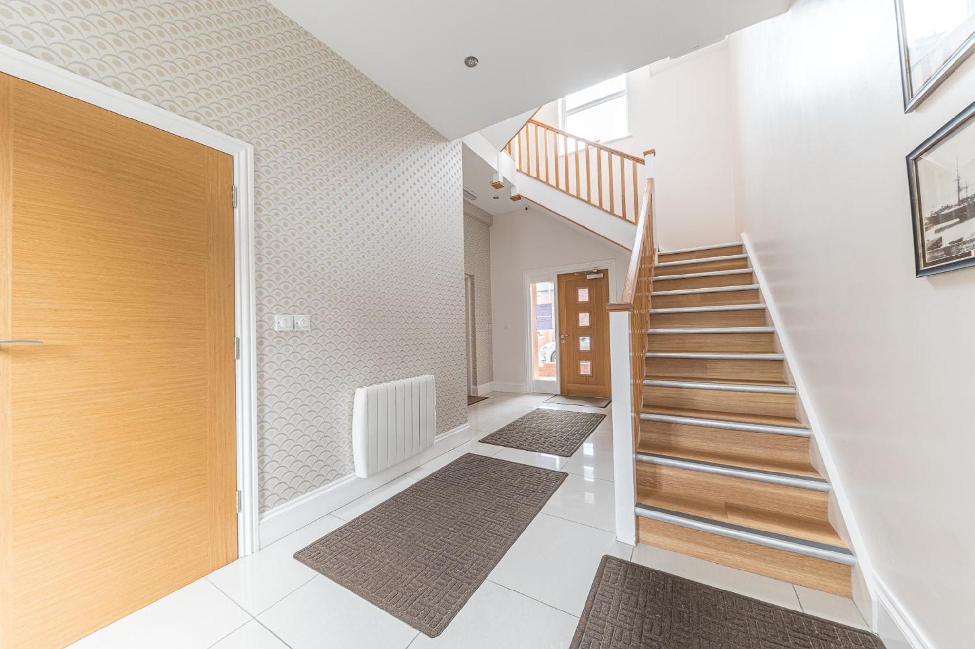 Abbey Apartments Modern Aparthotel For Tourists & Professionals Barrow-in-Furness Exterior photo