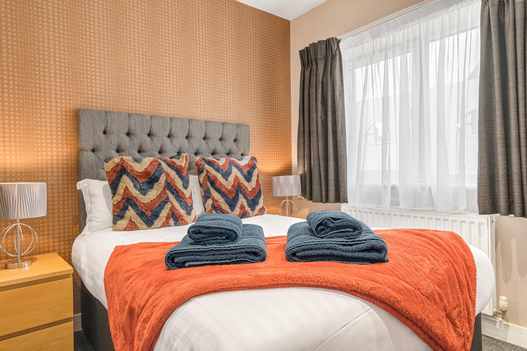 Abbey Apartments Modern Aparthotel For Tourists & Professionals Barrow-in-Furness Room photo